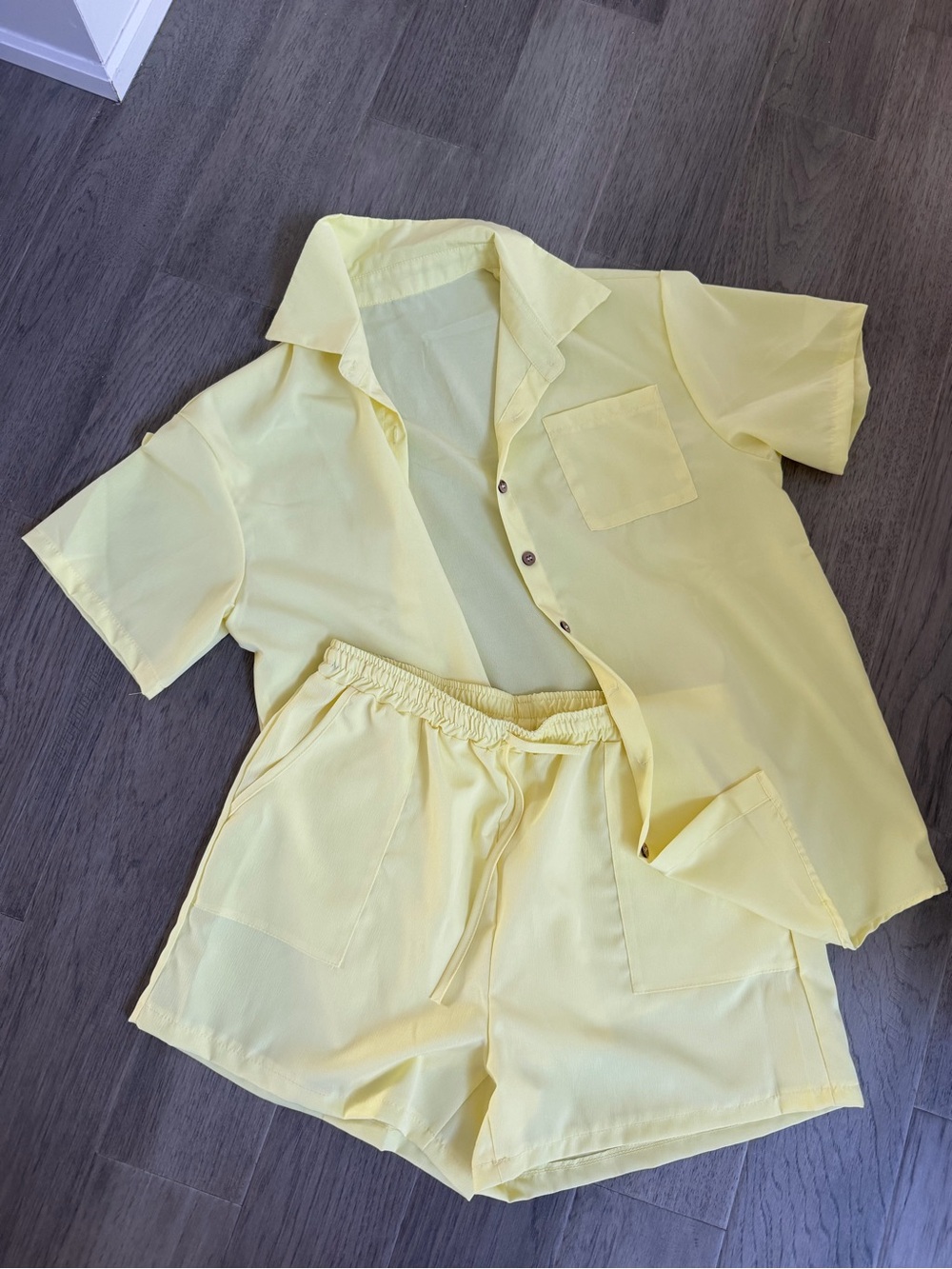 Women’s Butter Yellow Cotton Linen Button-Up Shirt & Shorts Set Size L